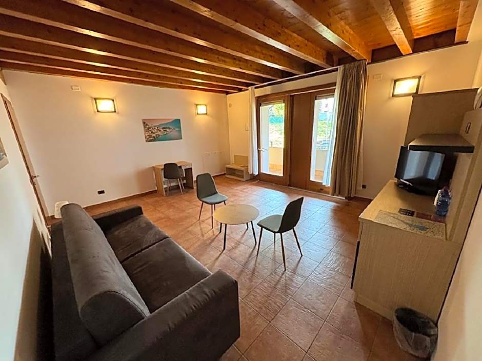 Kairos Garda Hotel
