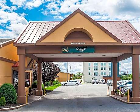 Quality Inn Buffalo Airport