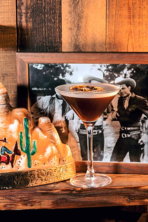 Hollywood Volume, a Tribute Portfolio Hotel