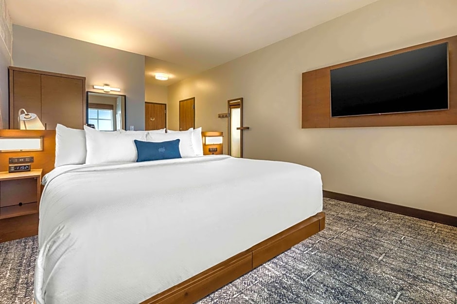Cambria Hotel Davenport Quad Cities
