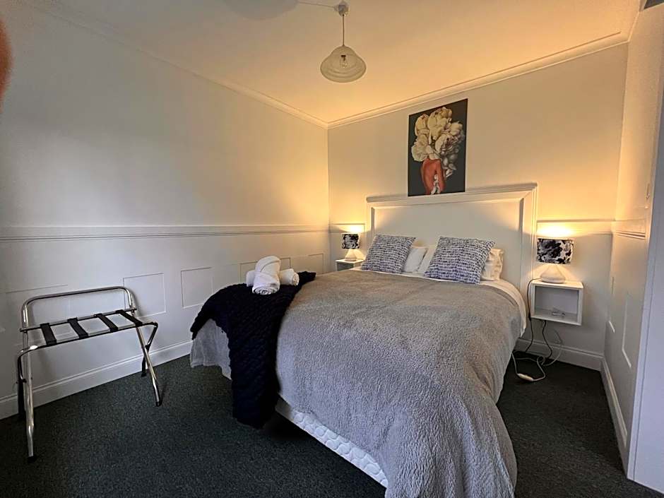 Photo 1 of 16 of Family Apartment, Sea View