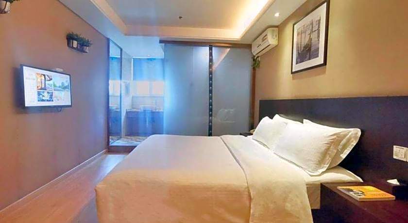 GreenTree Inn Huzhou South Street Chaoyin Bridge Business Hotel