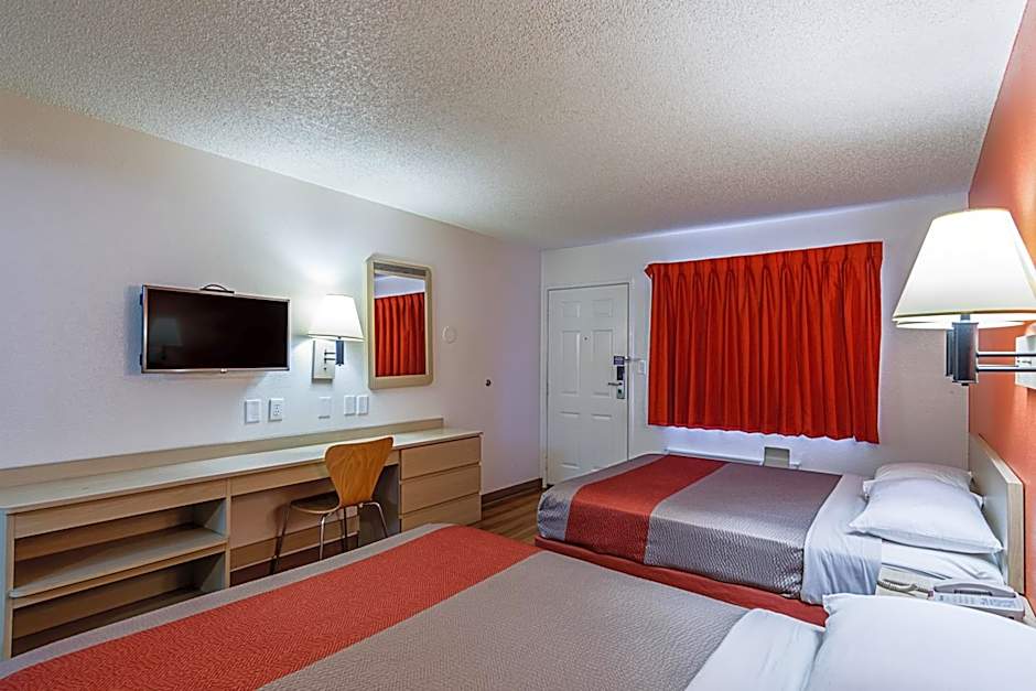 Motel 6 Modesto, CA