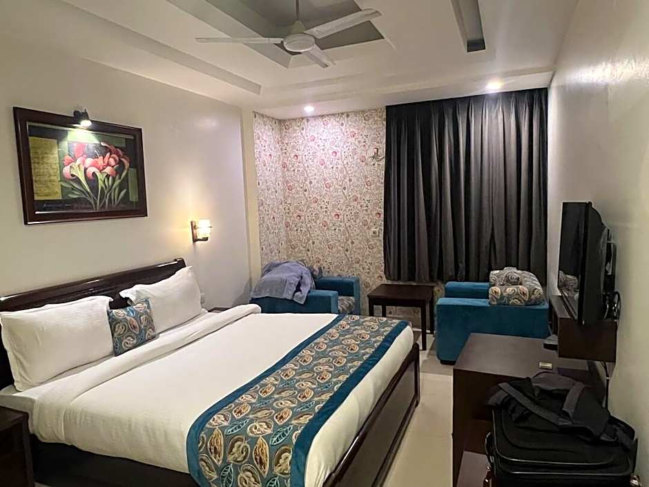 Nikko Blue - The Boutique Hotel