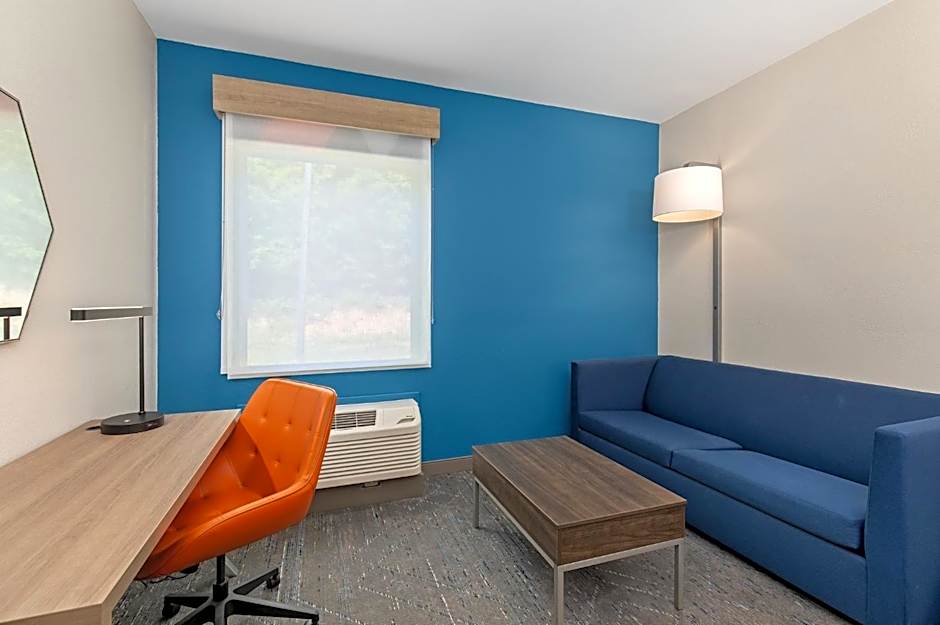 Holiday Inn Express Hurricane Mills Waverly By IHG