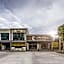 Cresco Hotel - Buriram