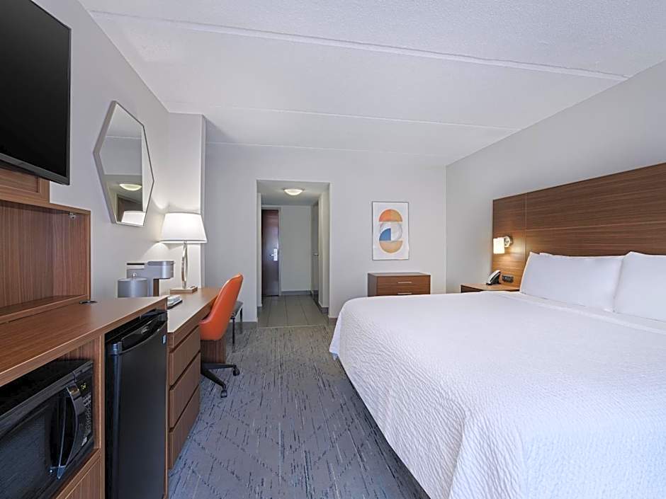 Holiday Inn Express & Suites Augusta West - Fort Eisenhower By IHG