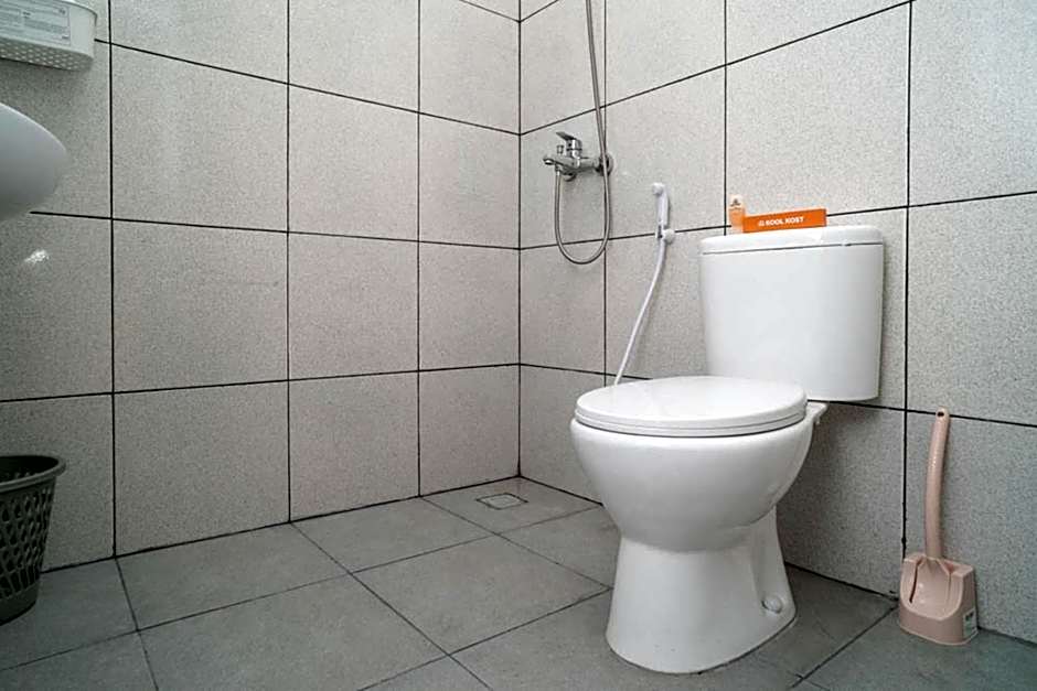 Nina House near Taman Budaya Sentul RedPartner