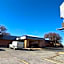 Castle Inn & Suites by OYO Lawton