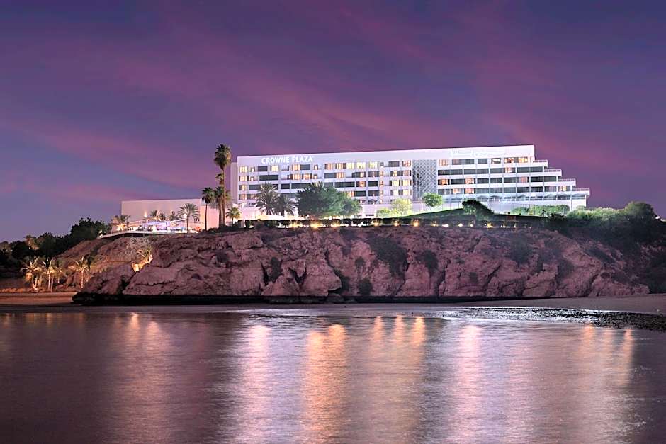 Crowne Plaza Muscat By IHG
