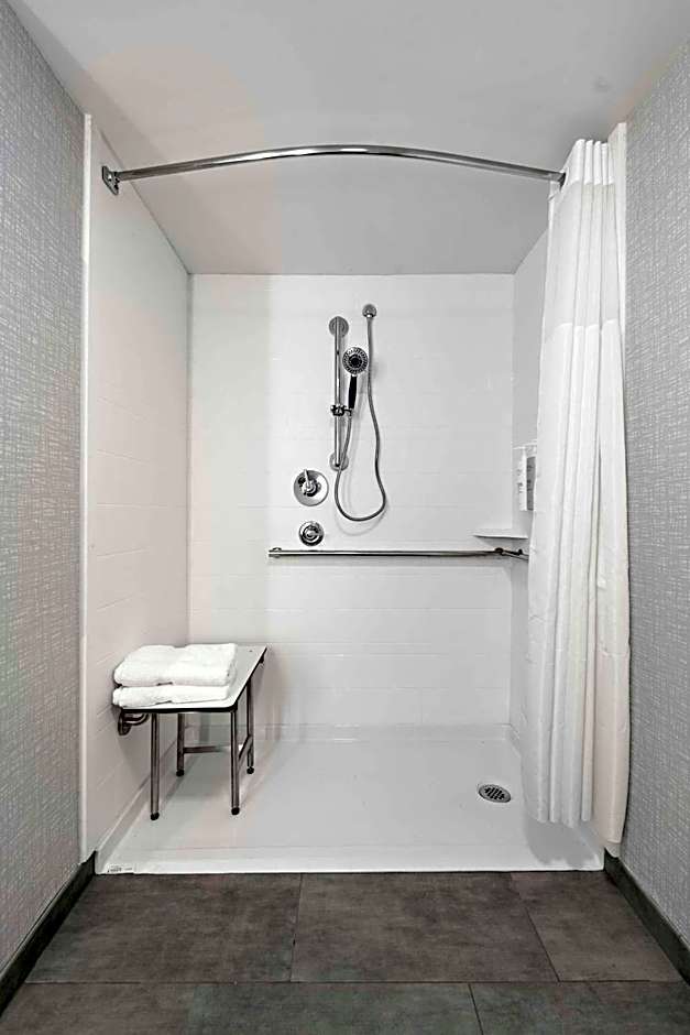Hampton Inn by Hilton Los Angeles Airport