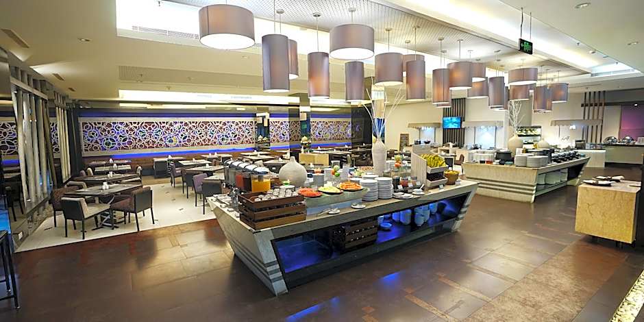 Holiday Inn Bandung Pasteur By IHG