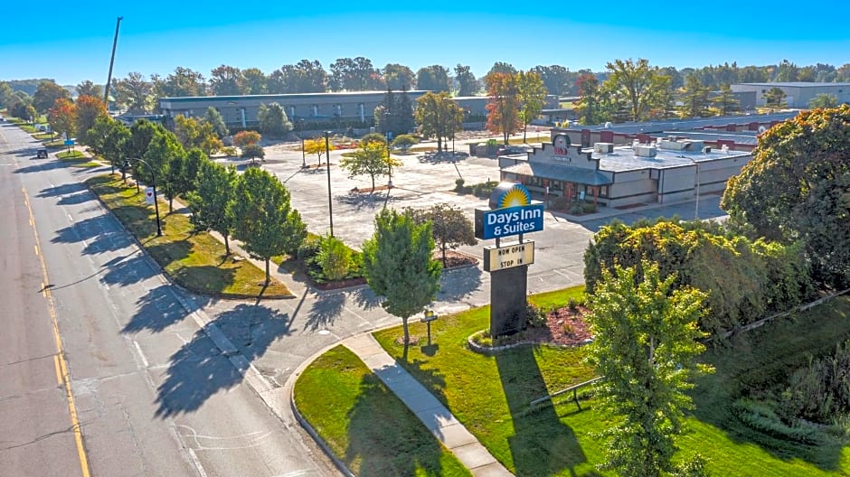 Days Inn & Suites by Wyndham Mt Pleasant