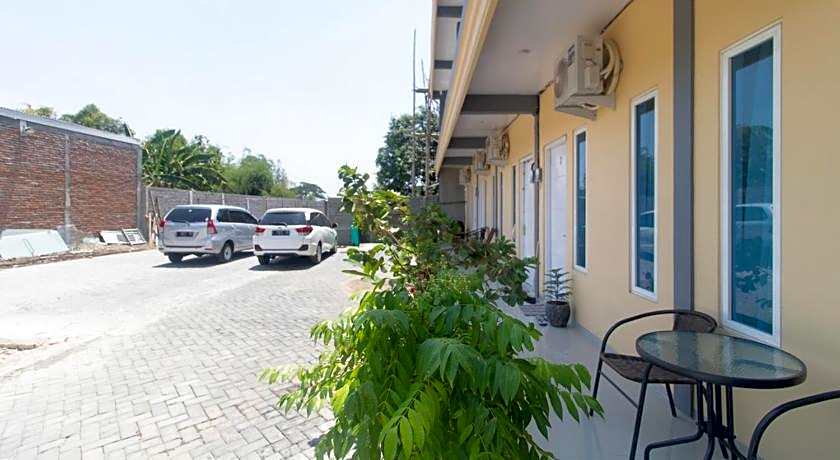 RedDoorz Syariah @ Winong Nganjuk