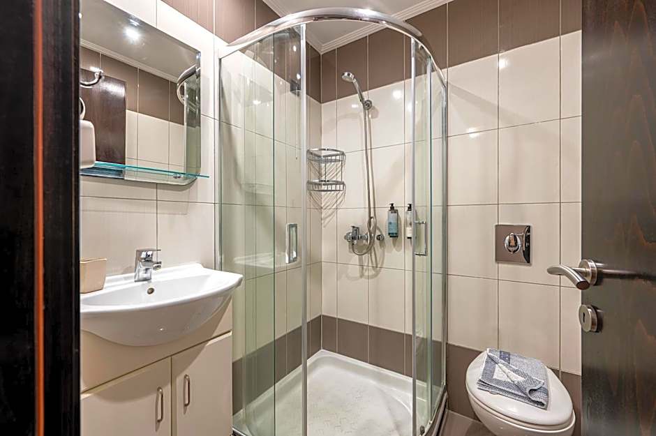 Sonia Hotel & Suites - Adults Only