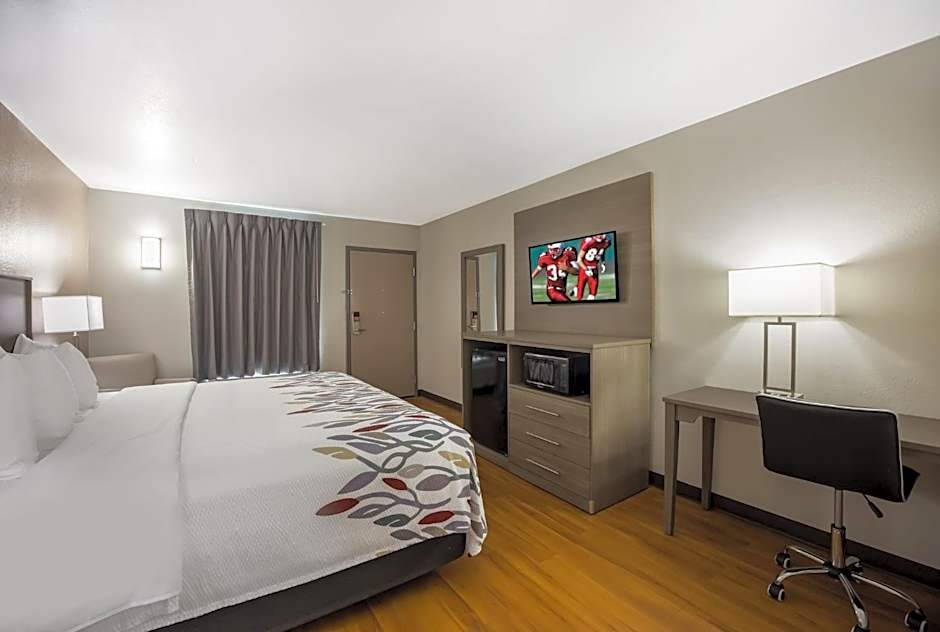 Red Roof Inn & Suites Thomasville