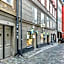 RAMILTON Old Town Hostel