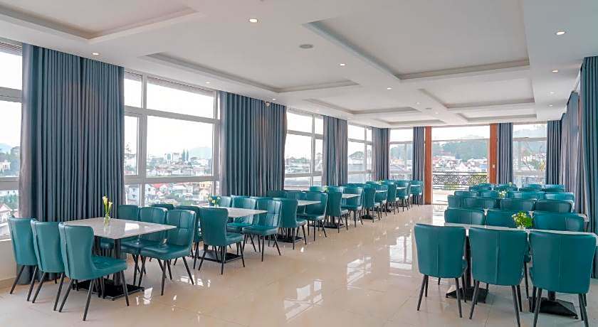 Nature Hotel - Pham Hong Thai