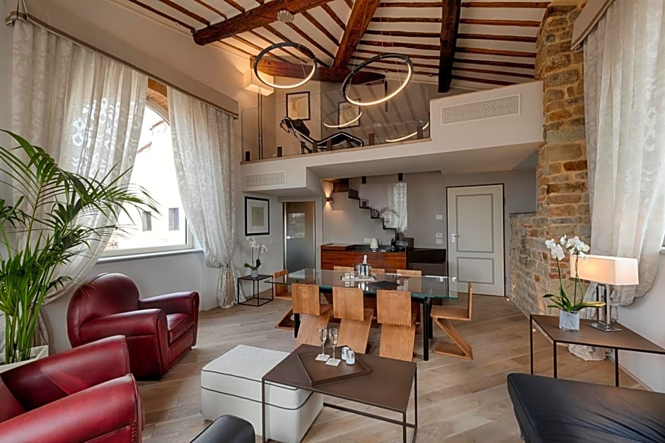 Donati Luxury Tower Suites