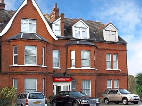 Chumleigh Lodge Hotel Ltd.