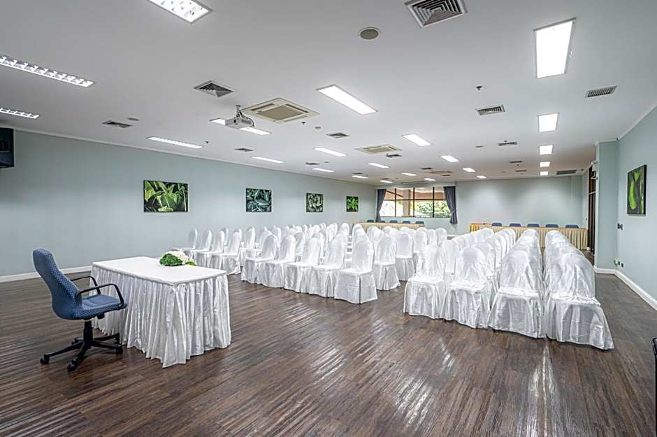 Eco Hotel by Thammasat