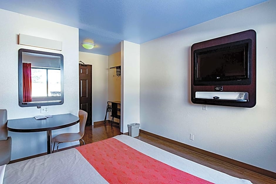 Motel 6-Palatine, IL - Chicago Northwest