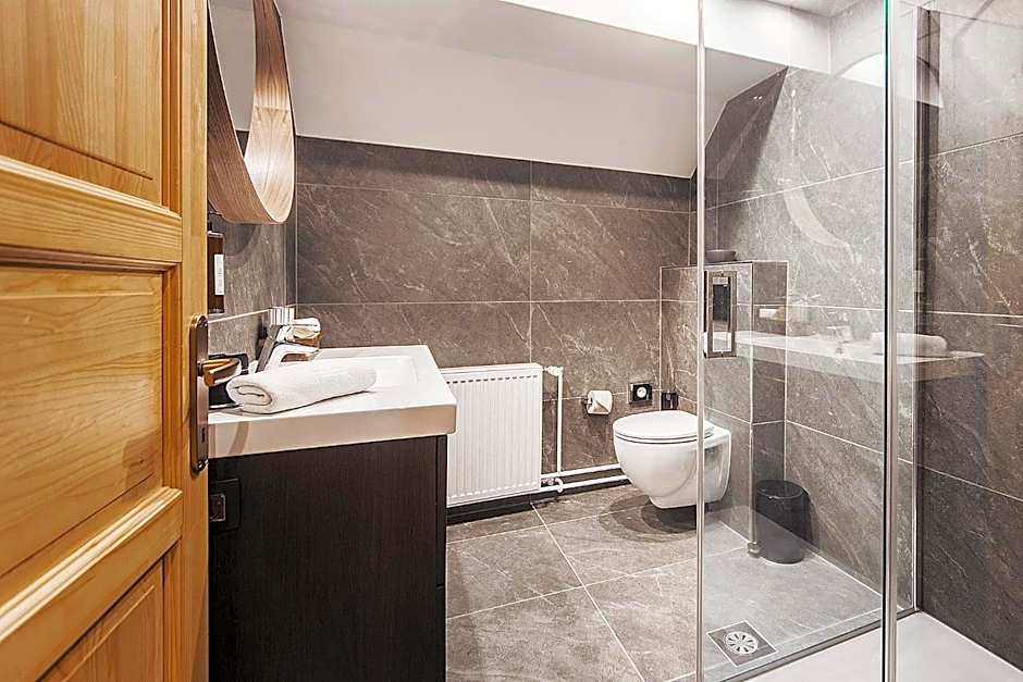 Hotel Pok Garni