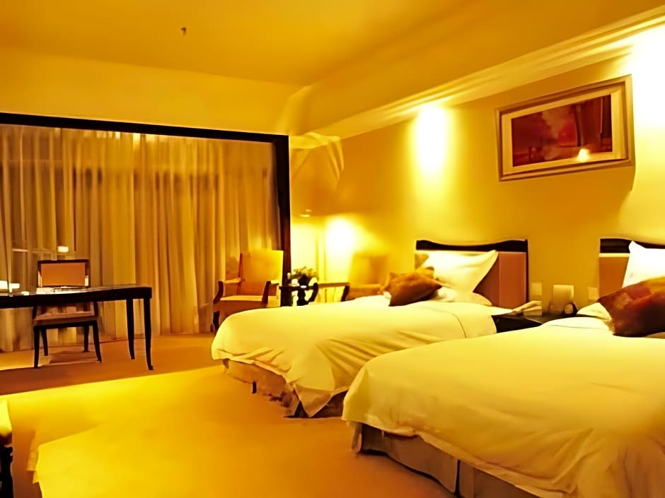 Wuyi Country Garden Phoenix Hotel