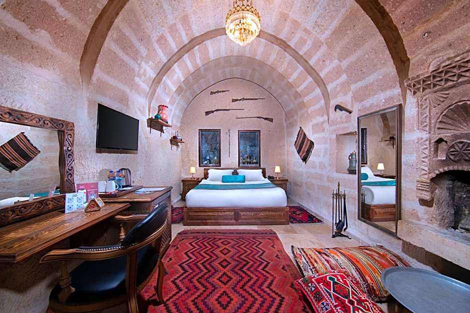 Cappa Via Cave Hotel