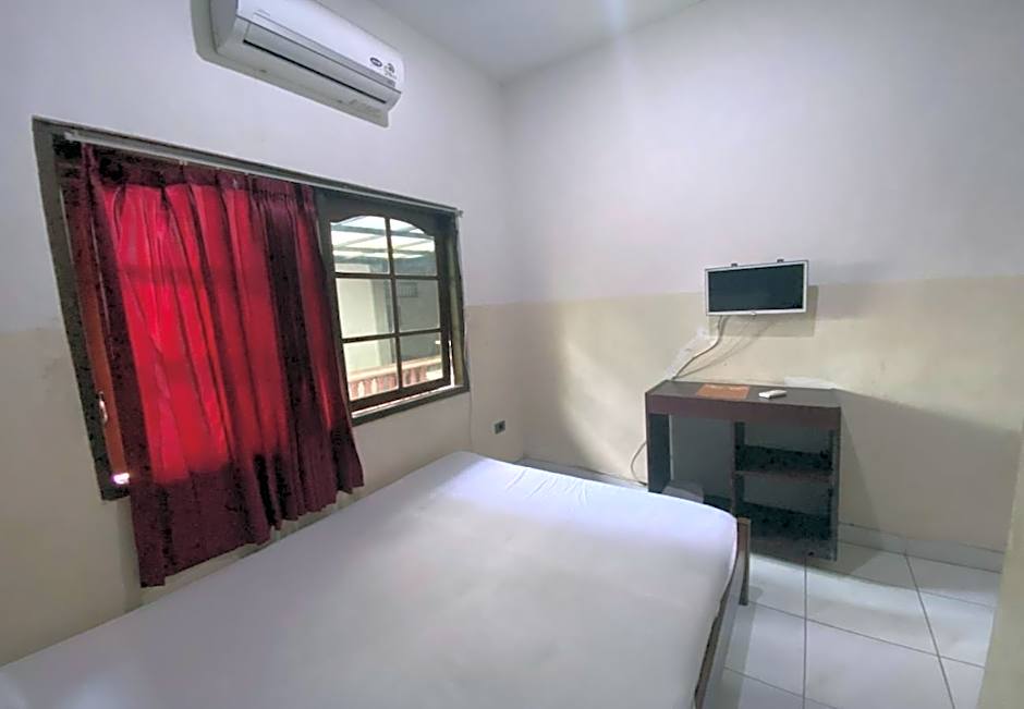 Hotel Candra Adigraha