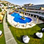 Bellazure Hotel