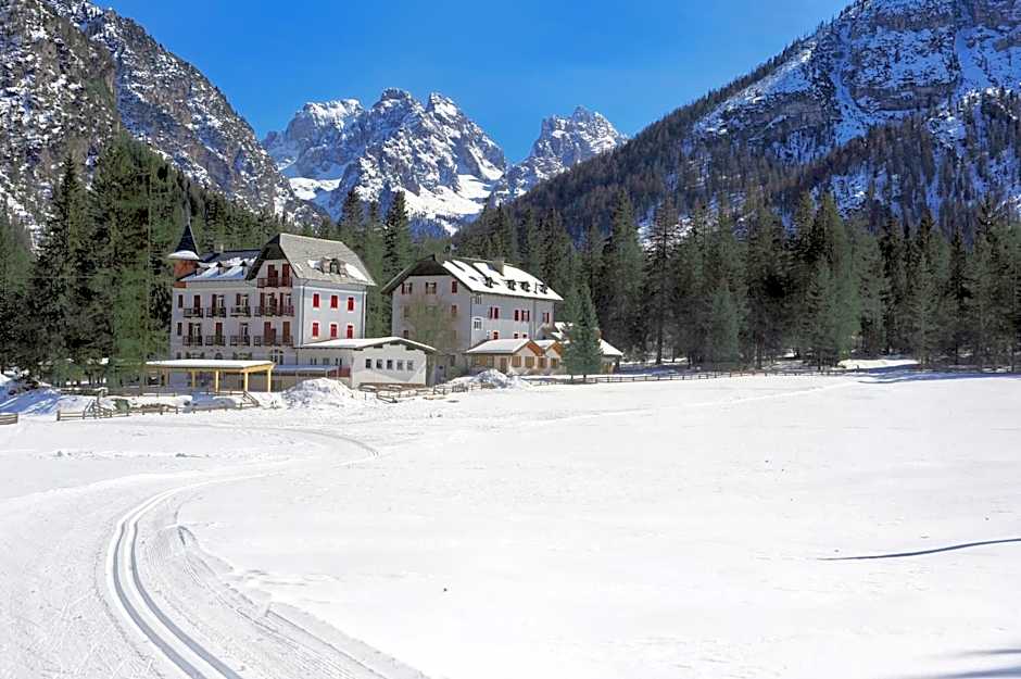 Hotel Croda Rossa