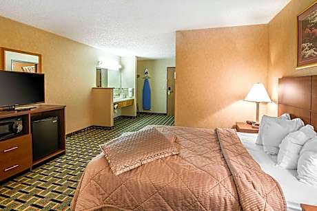 1 Queen Bed, Nonsmoking