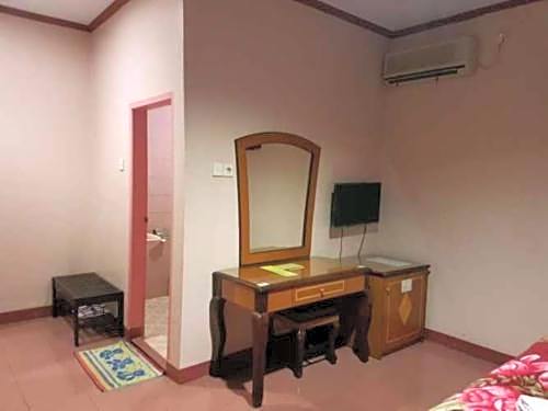 Hotel Parewisata