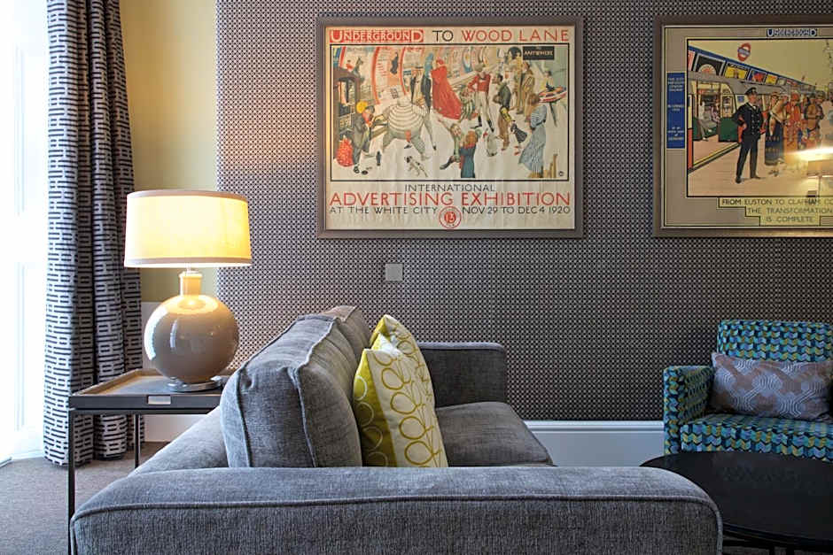 54 Queen's Gate Hotel