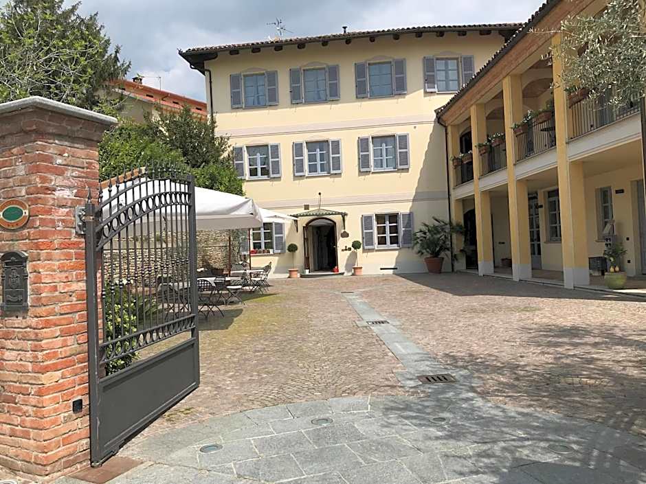 Albergo Castiglione Langhe