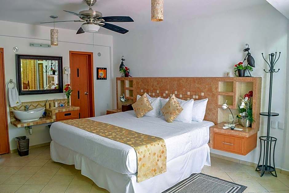 Hotel Bucaneros