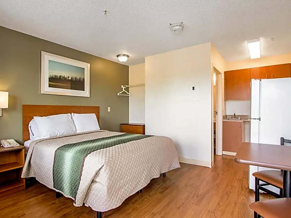 Photo 1 of 1 of 2 Bedroom 1 Double Bed Suite, Accessible, Roll in Shower