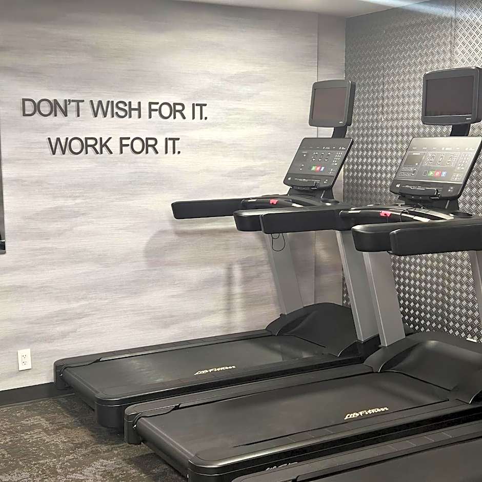 Fairfield by Marriott Inn & Suites Charleston Downtown