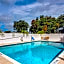 Holiday Inn Express & Suites Lantana By IHG
