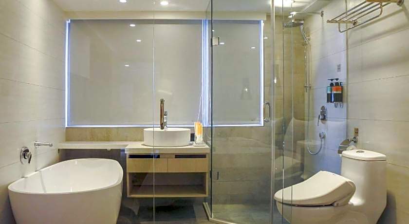 Green Hotel - West District