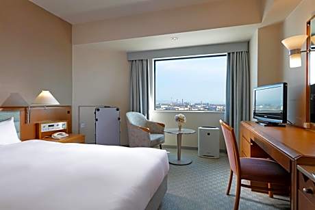 Room Selected at Check-In (Check-in after 21:00 & Check-out by 10:00)