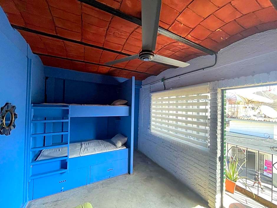 Canova Hostel & Pizza