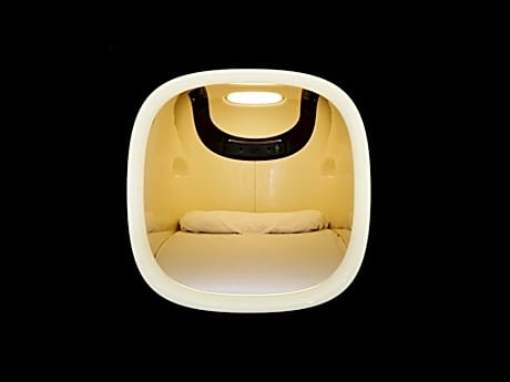 Special Offer - Two Capsule Rooms for Female - Non-Smoking