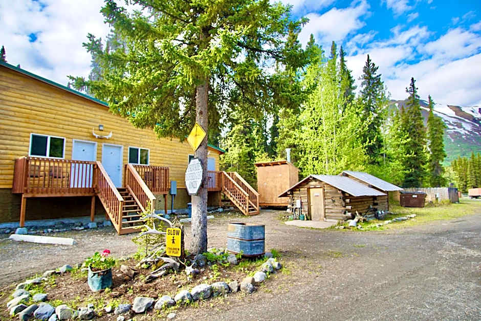 Carlo Creek Cabins