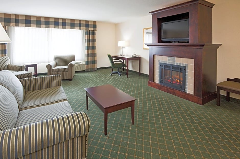 Holiday Inn Conference Center Marshfield