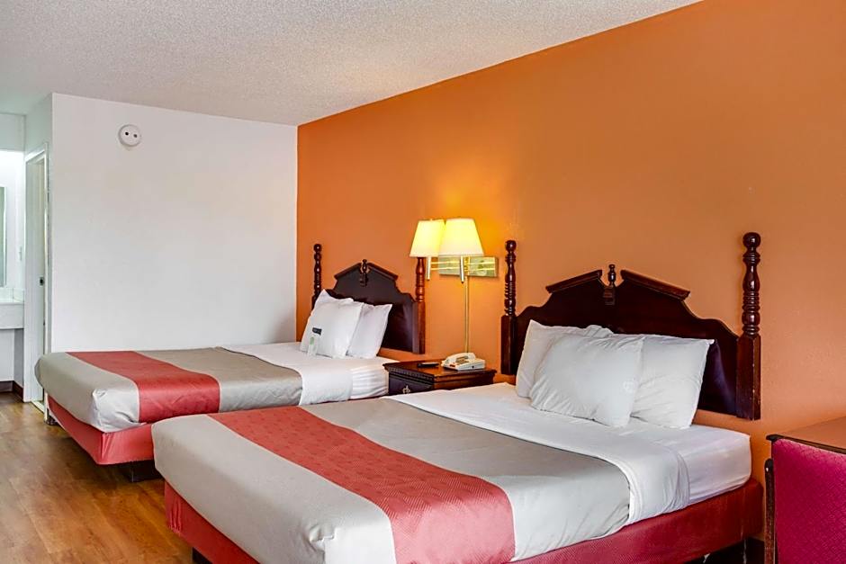 Motel 6-White House, TN