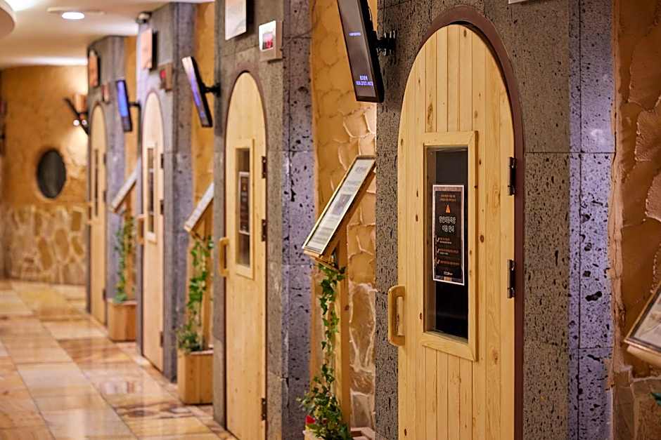 Osaek Greenyard Hotel