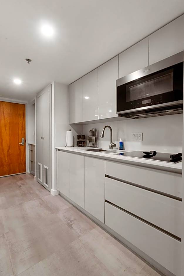 Elite Brickell Studio on the Bay