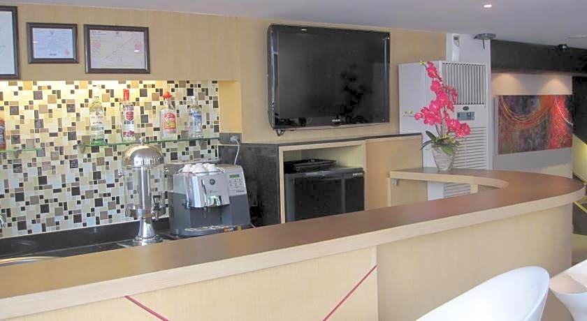 Paradiso Boutique Suites